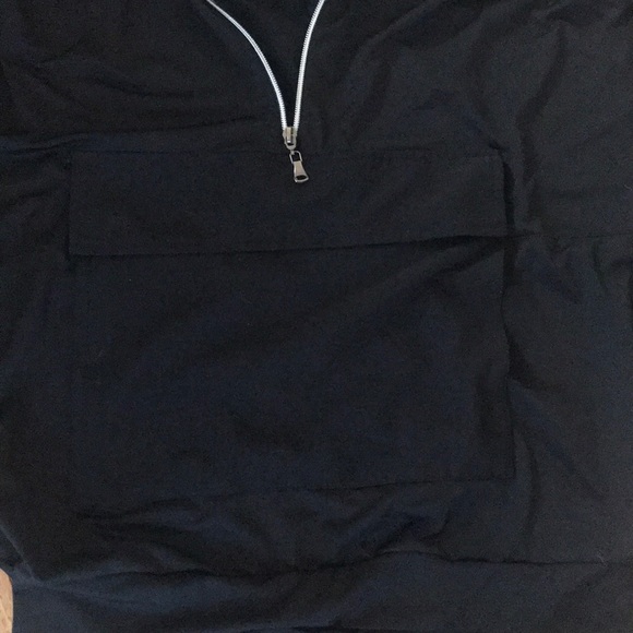 PULLOVER BREAKER HOODIE W/ KANGAROO POCKET - Picture 3 of 5